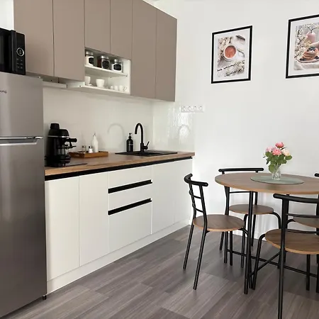 Platanhome 12 * لينتي